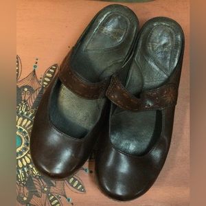 Dansko Mary Janes-40